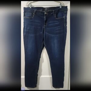 🌷👖Jordache Women's Skinny Jean size 18👖